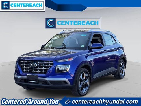 Used 2023 Hyundai Venue SEL FWD image 1