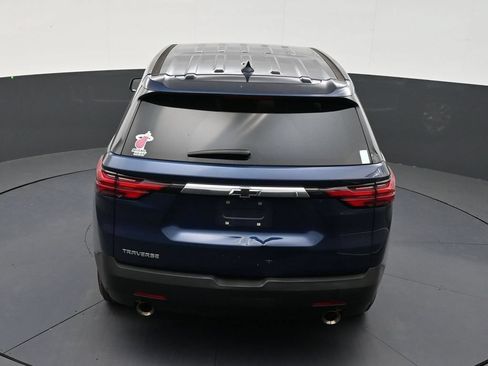 Used 2022 Chevrolet Traverse LS FWD image 15