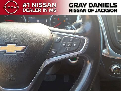 Used 2019 Chevrolet Equinox LT FWD image 15
