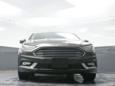 Used 2018 Ford Fusion Titanium AWD/4WD image 25