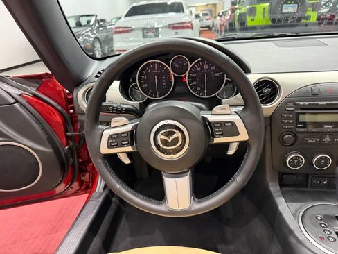 Used 2010 MAZDA MX-5 Miata Grand Touring w/ Premium Pkg RWD image 40