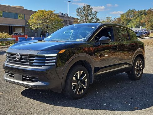 New 2026 Nissan Kicks SV w/ Cold Weather Package image 3