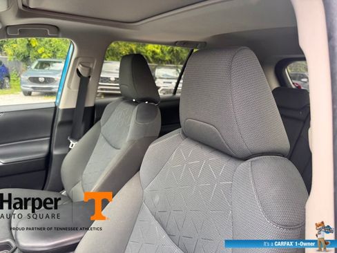 Used 2021 Toyota RAV4 XLE w/ Convenience Package AWD/4WD image 11