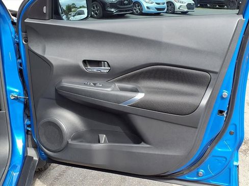 Used 2023 Nissan Kicks SV image 12