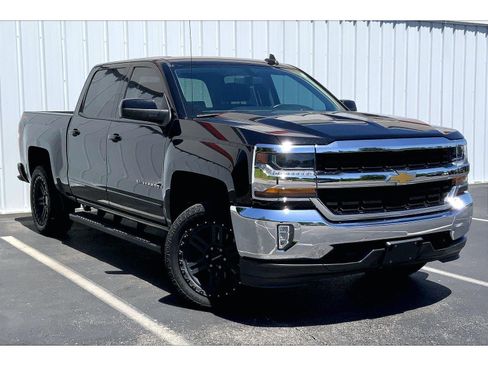 Used 2018 Chevrolet Silverado 1500 LT w/ All Star Edition AWD/4WD image 31