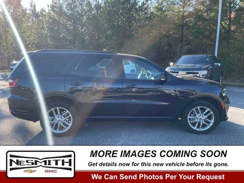 Used 2024 Dodge Durango GT image 1