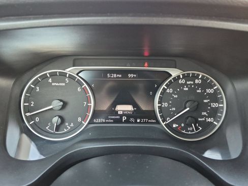 Used 2024 Nissan Rogue SV FWD image 21
