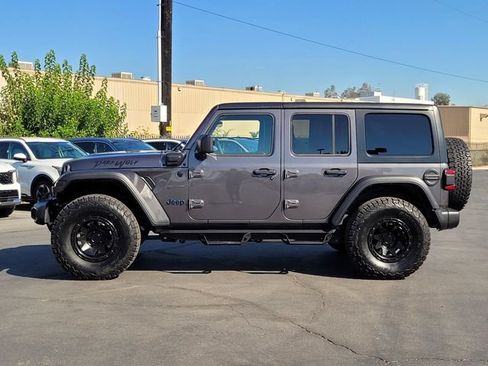 Used 2024 Jeep Wrangler Unlimited AWD/4WD image 8
