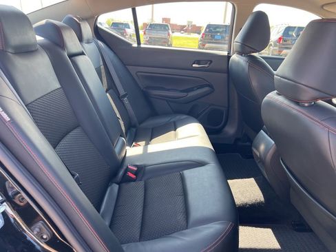 Used 2024 Nissan Altima 2.5 SR FWD image 20
