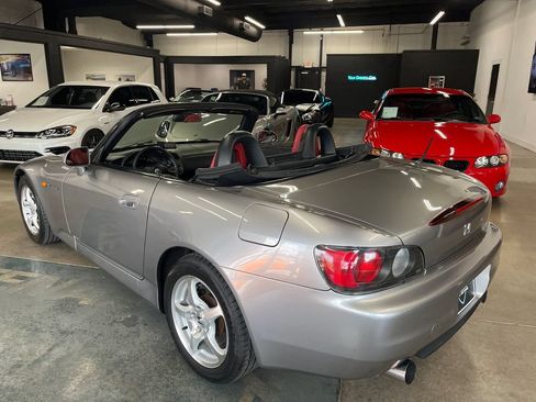 Used 2001 Honda S2000 image 10