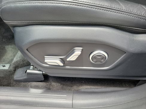 Used 2025 Hyundai Santa Fe Limited FWD image 13