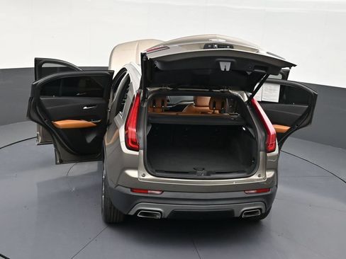Used 2020 Cadillac XT4 Premium Luxury FWD image 33