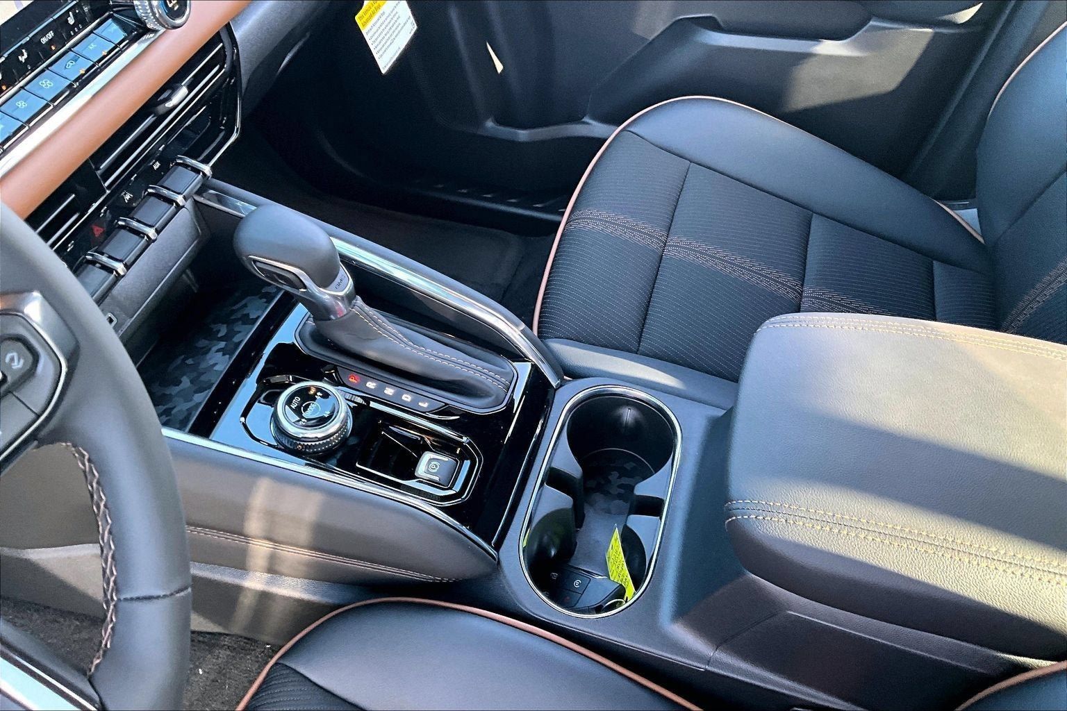 New 2026 GMC Canyon AT4 AWD/4WD image 8