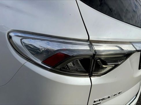 Used 2023 Buick Enclave Avenir w/ Avenir Technology Package image 30