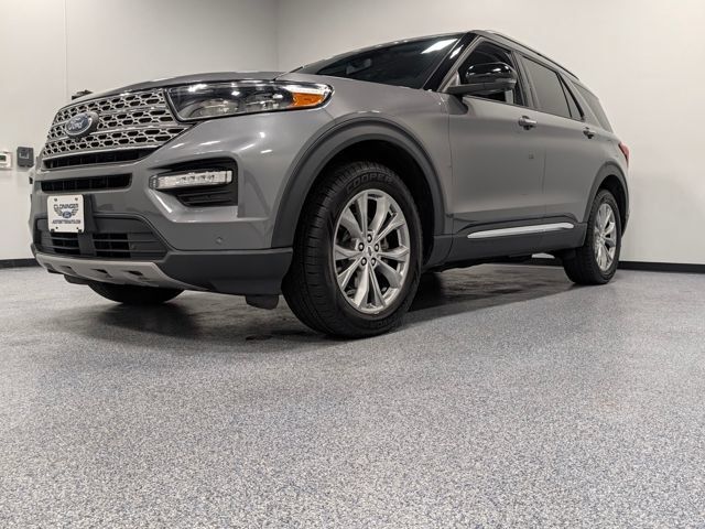 Used 2023 Ford Explorer Limited w/ Equipment Group 301A AWD/4WD image 4