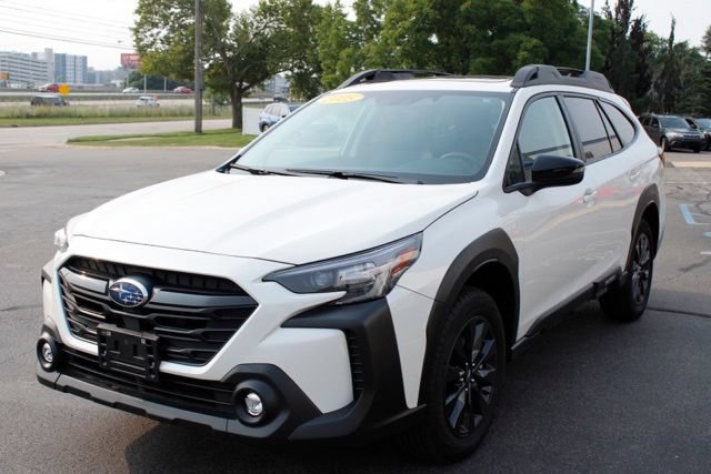 Used 2025 Subaru Outback Onyx Edition AWD/4WD image 7