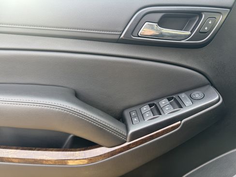 Used 2020 Chevrolet Tahoe LS w/ Enhanced Driver Alert Package image 9