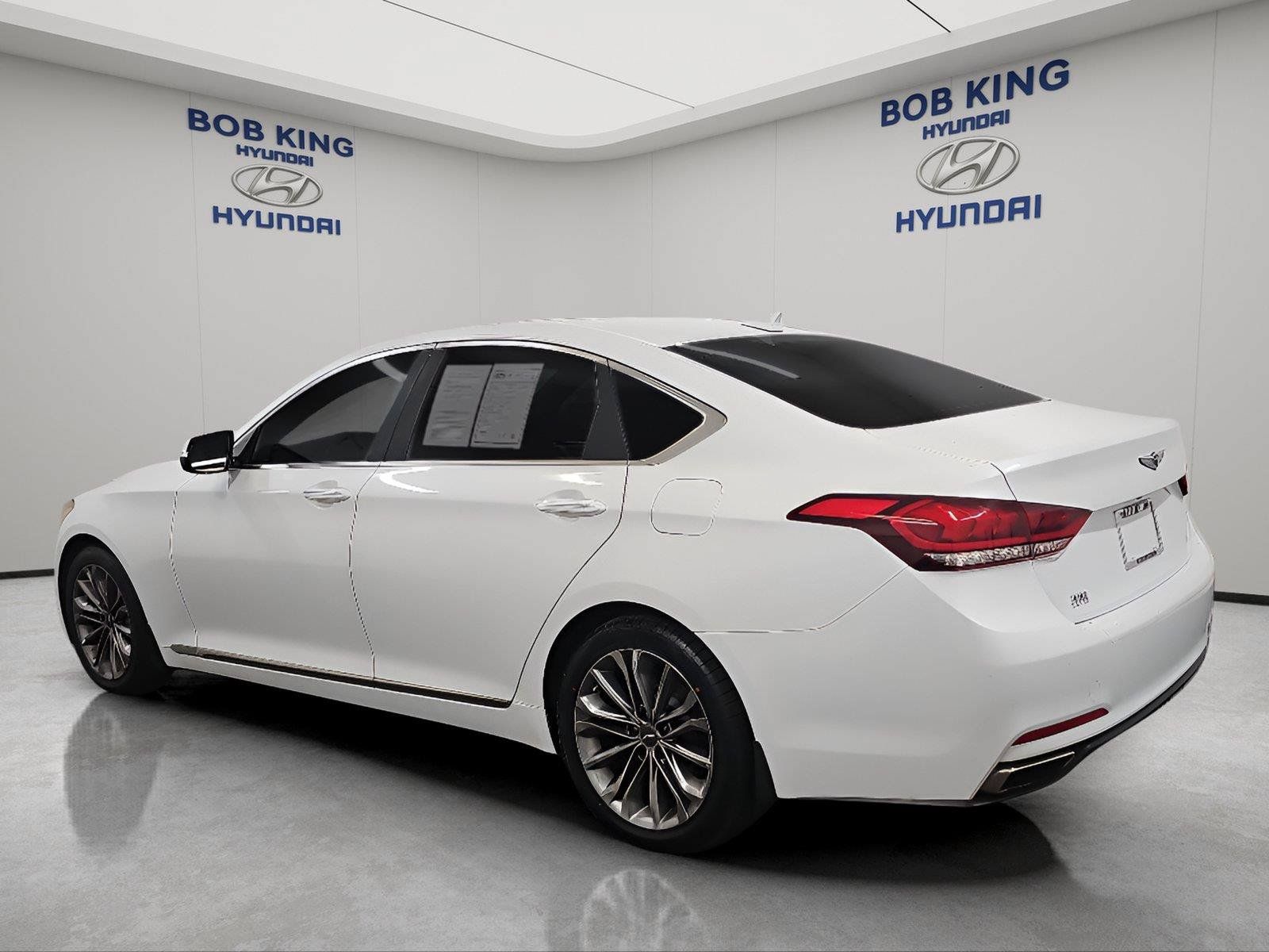Used 2017 Genesis G80 3.8 AWD/4WD image 3