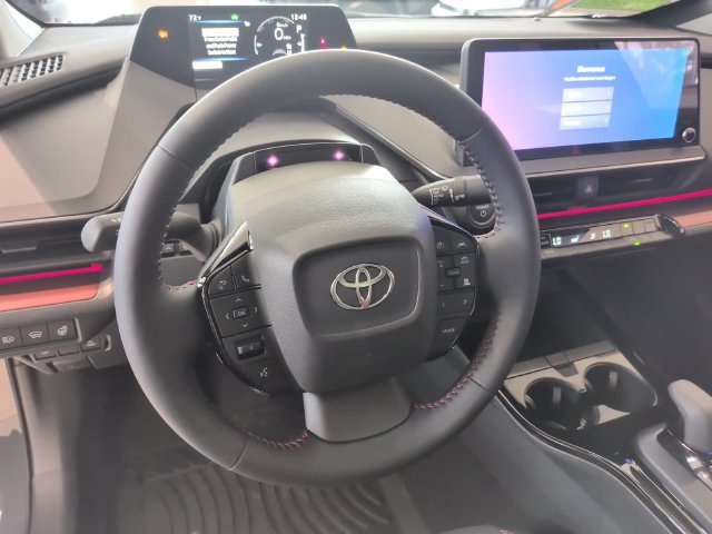 New 2027 Toyota Prius Plug-In Hybrid FWD image 18