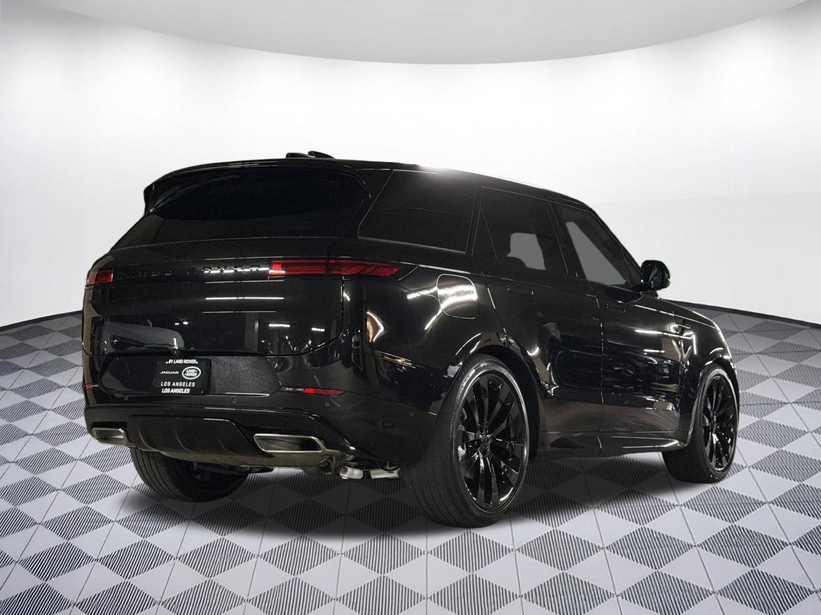 New 2026 Land Rover Range Rover Sport Dynamic SE AWD/4WD image 9