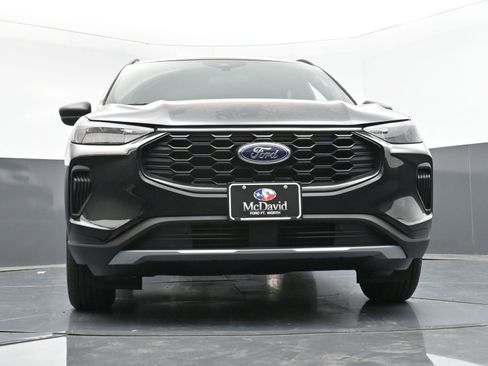 Used 2025 Ford Escape ST-Line w/ Tech Pack #1 image 11