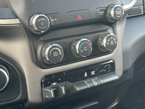 Used 2024 RAM 2500 Big Horn w/ Bed Utility Group image 19