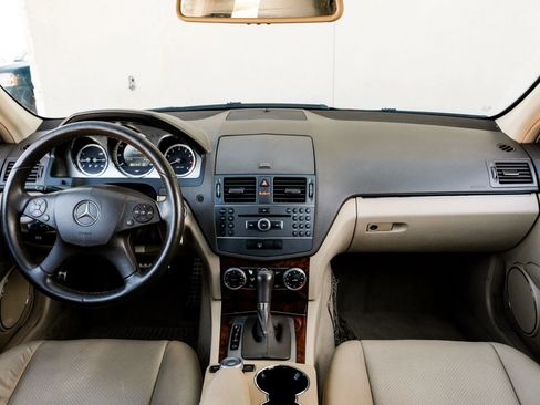 Used 2011 Mercedes-Benz C 300 Sedan w/ Premium 1 Pkg image 18
