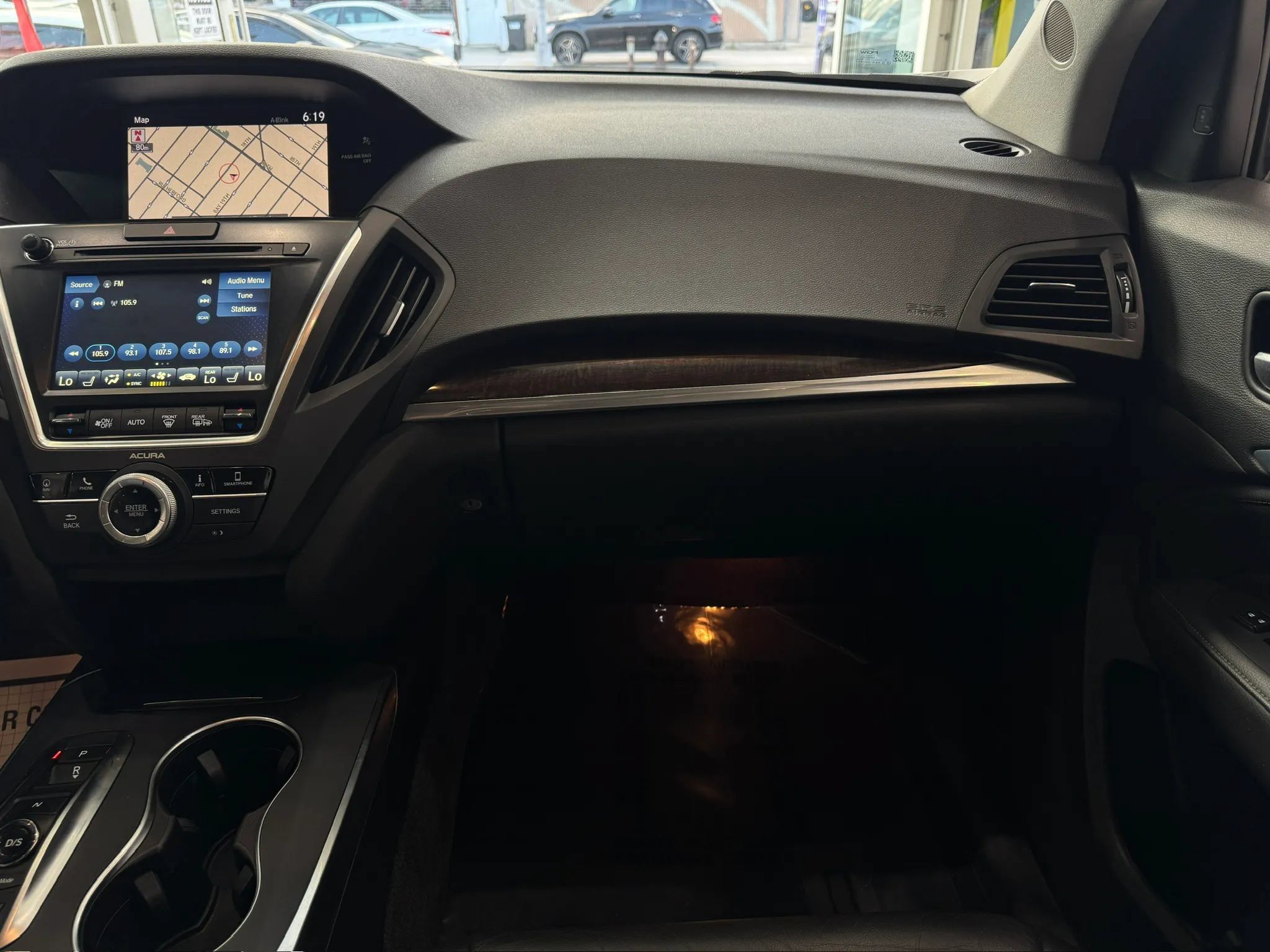 Used 2020 Acura MDX w/ Technology Package AWD/4WD image 32