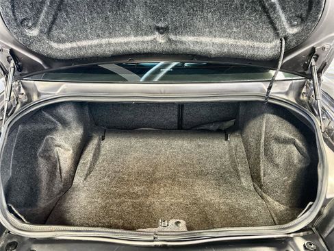 Used 2015 Dodge Challenger R/T Plus image 23