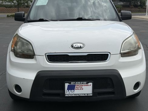 Used 2010 Kia Soul FWD image 23