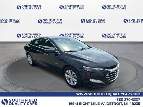 Used 2021 Chevrolet Malibu LT FWD image 1