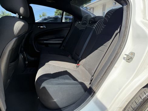 Used 2014 Dodge Charger SE image 10