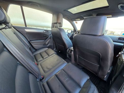 Used 2012 Volkswagen GTI 4-Door image 14