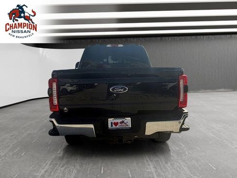 Used 2024 Ford F250 Lariat AWD/4WD image 4