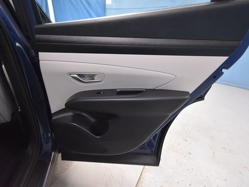 Used 2025 Hyundai Tucson SE FWD image 25
