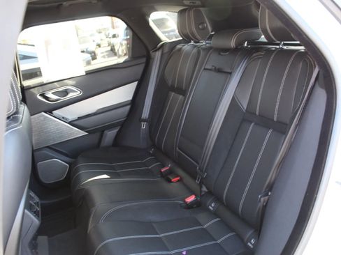 Used 2018 Land Rover Range Rover Velar R-Dynamic SE image 18