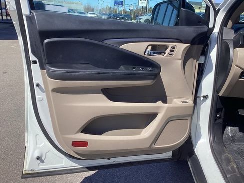 Used 2022 Honda Pilot EX-L image 10
