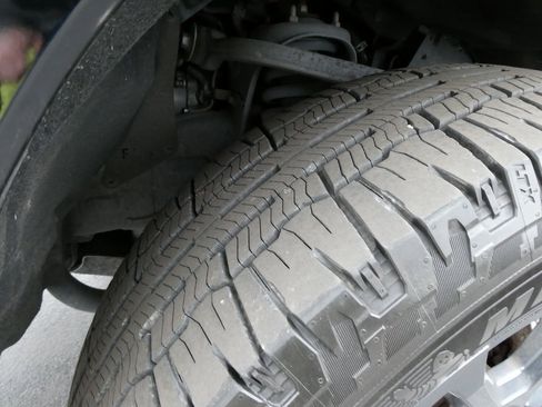 Used 2022 Toyota Tundra Platinum image 14