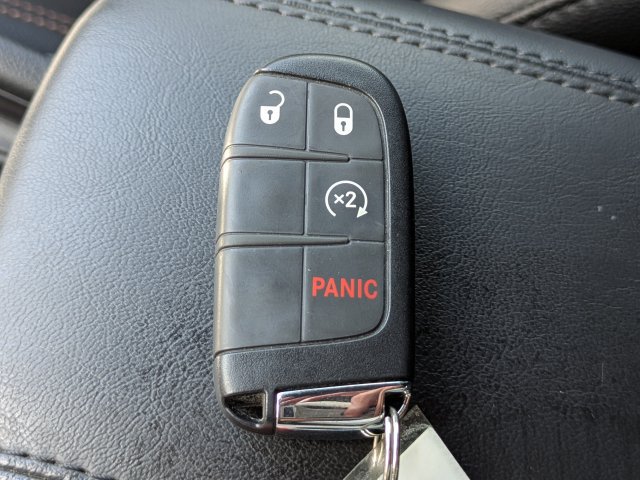 Used 2024 Jeep Compass Latitude AWD/4WD image 39
