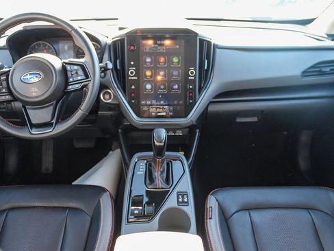 Used 2025 Subaru Crosstrek 2.5i Limited w/ Popular Package #4A image 12