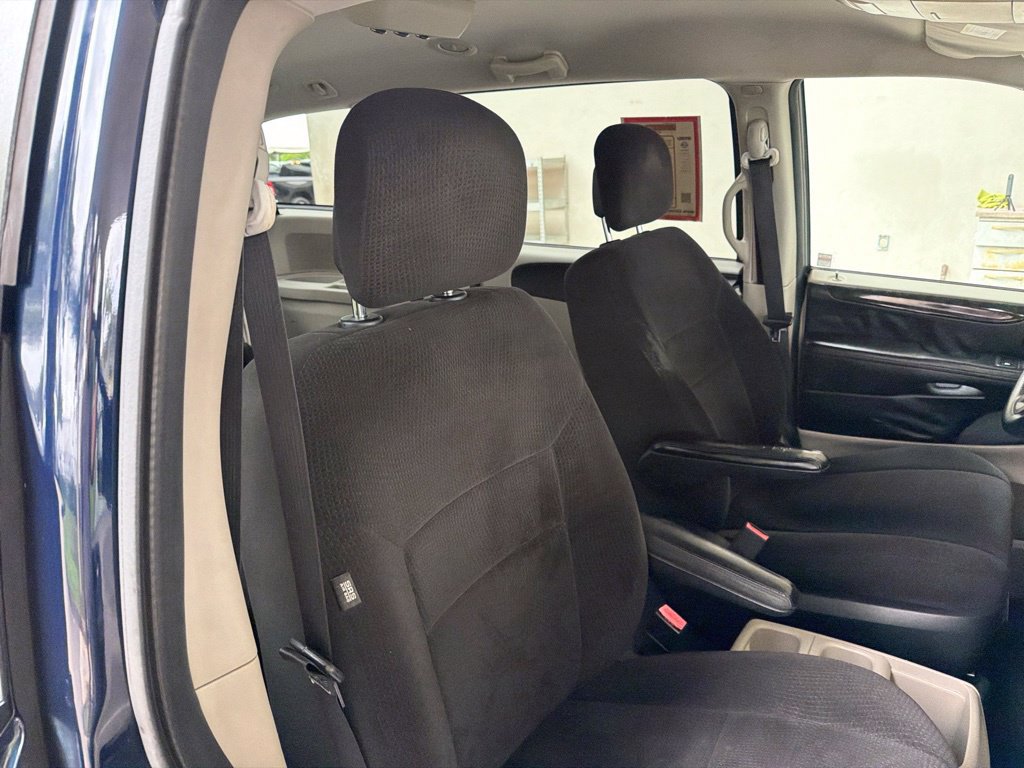 Used 2013 Dodge Grand Caravan SE FWD image 18
