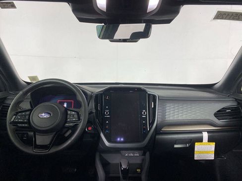Used 2025 Subaru Forester Touring AWD/4WD image 14