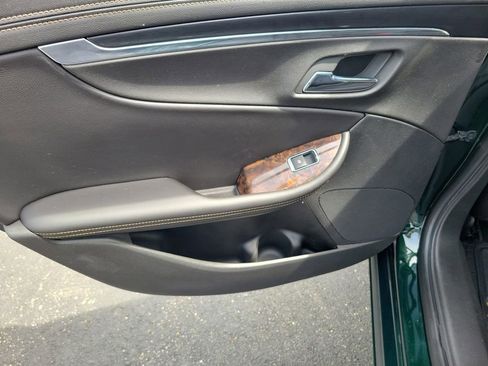 Used 2015 Chevrolet Impala LT w/ Convenience Package FWD image 17