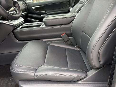 New 2026 Ford Expedition Platinum w/ Stealth Appearance Package image 19