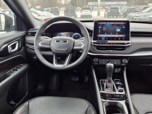 Used 2024 Jeep Compass Trailhawk w/ Trailhawk Elite Group image 8