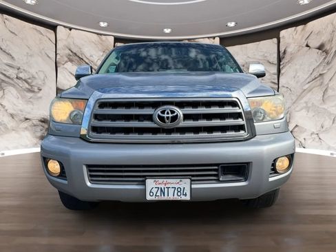 Used 2013 Toyota Sequoia Platinum RWD image 2
