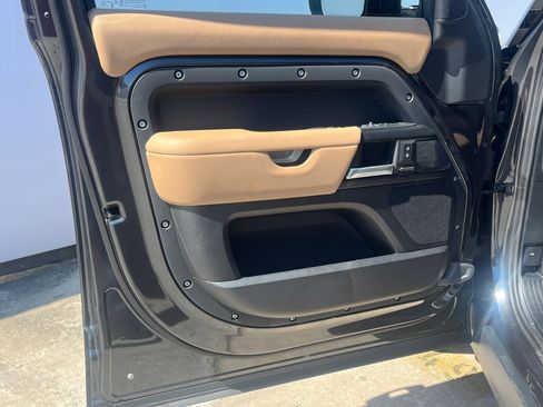 New 2026 Land Rover Defender 110 V8 image 12
