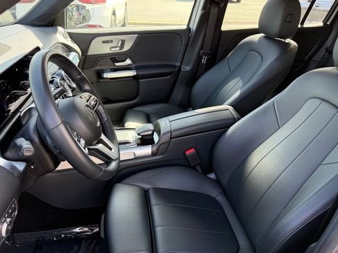 Certified 2022 Mercedes-Benz GLB 250 4MATIC image 11