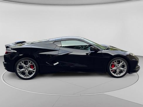 Used 2023 Chevrolet Corvette Stingray Premium Cpe w/ Z51 Performance Package RWD image 6
