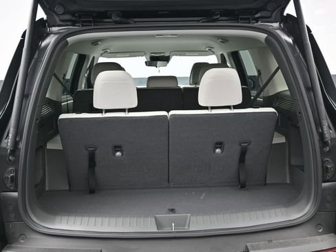 Used 2025 Hyundai Santa Fe SE AWD/4WD image 15